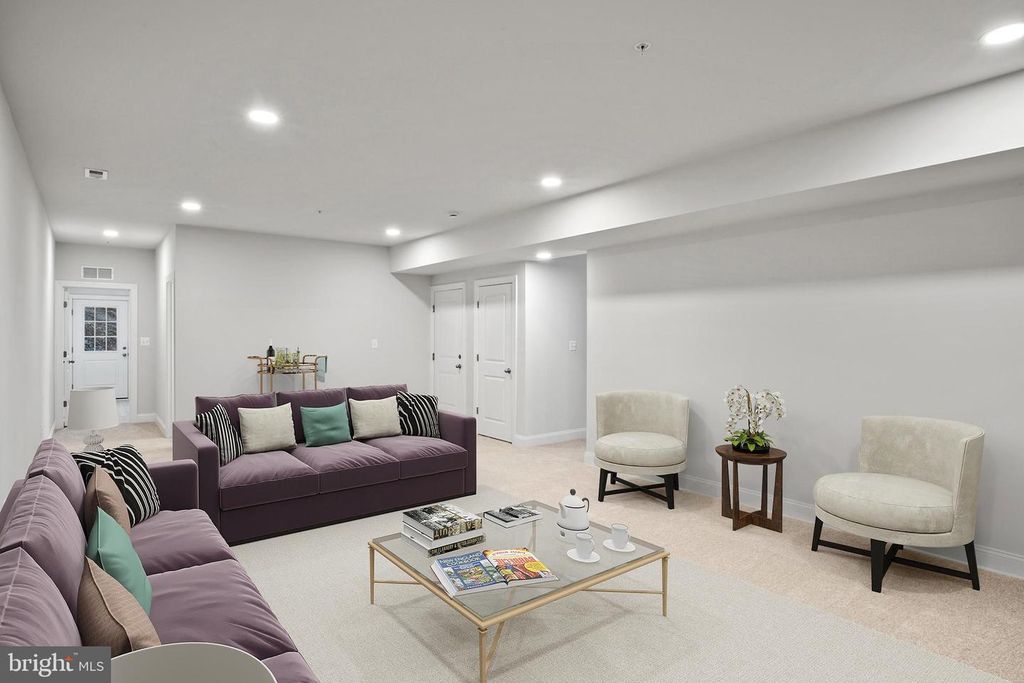 Image 50 of property listing at 4496 ILCHESTER RD, Ellicott City, MD 21043