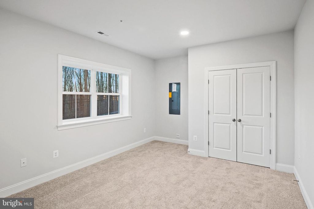 Image 52 of property listing at 4496 ILCHESTER RD, Ellicott City, MD 21043