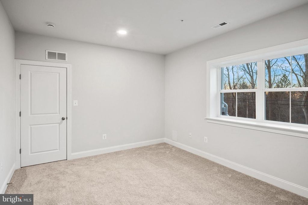 Image 53 of property listing at 4496 ILCHESTER RD, Ellicott City, MD 21043