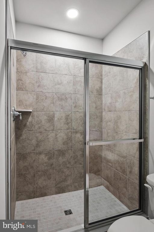 Image 55 of property listing at 4496 ILCHESTER RD, Ellicott City, MD 21043