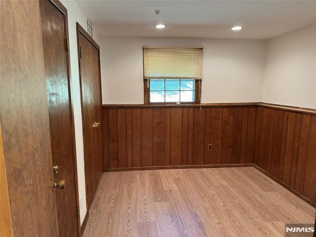76 Cider Mill, Hawthorne, NJ 07506