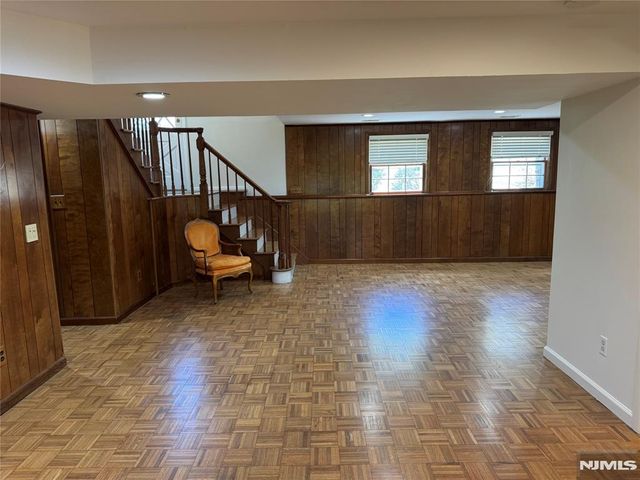 76 Cider Mill, Hawthorne, NJ 07506