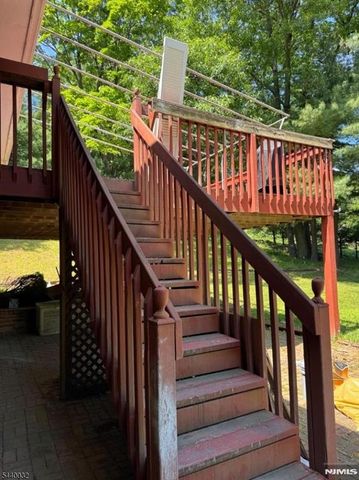 76 Cider Mill, Hawthorne, NJ 07506