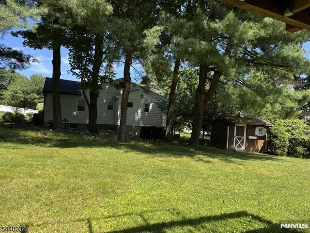 76 Cider Mill, Hawthorne, NJ 07506