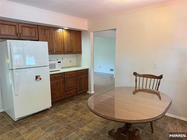 76 Cider Mill, Hawthorne, NJ 07506