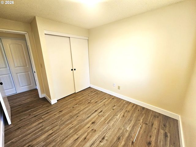 4343 GRANT St, West Linn, OR 97068