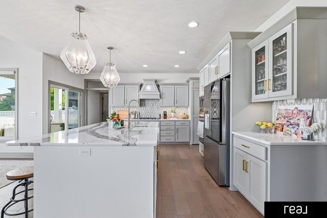 21825 H Street, Elkhorn, NE 68022