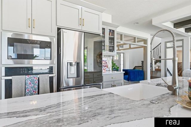 21825 H Street, Elkhorn, NE 68022
