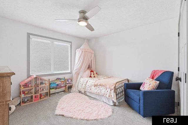 21825 H Street, Elkhorn, NE 68022