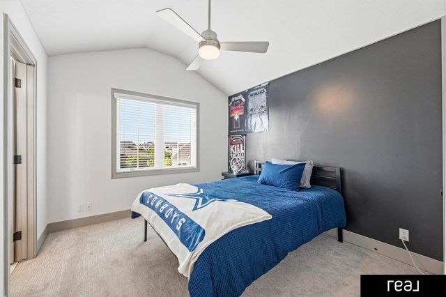 21825 H Street, Elkhorn, NE 68022