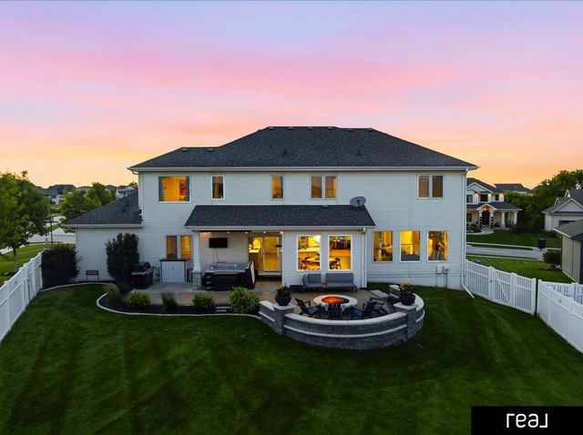 21825 H Street, Elkhorn, NE 68022