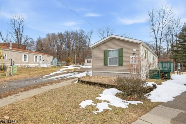 28 Daniel Lane, Rockaway Boro, NJ 07866