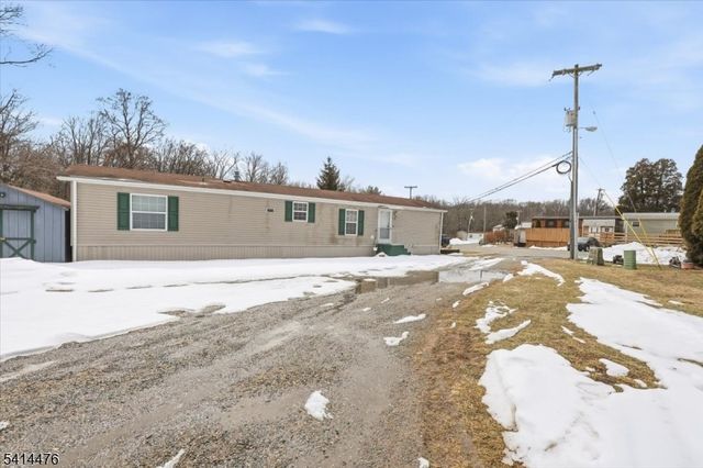 28 Daniel Lane, Rockaway Boro, NJ 07866