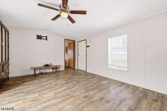 28 Daniel Lane, Rockaway Boro, NJ 07866