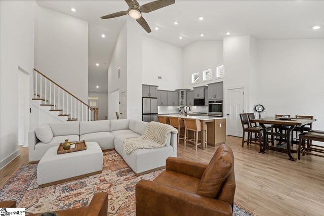 215 Founders Boulevard, Central, SC 29630