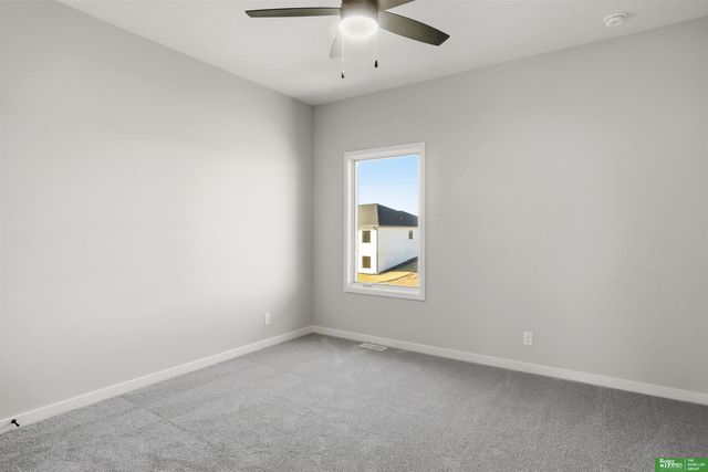 10809 S 219th Avenue, Gretna, NE 68028