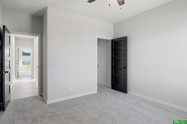 10809 S 219th Avenue, Gretna, NE 68028