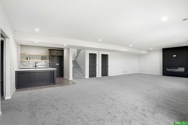 10809 S 219th Avenue, Gretna, NE 68028