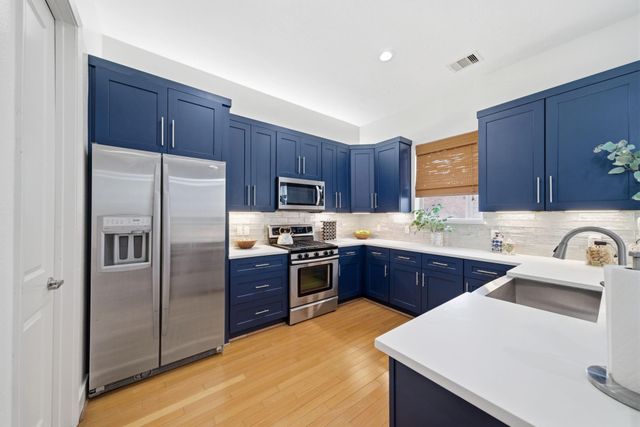 1910 Fletcher Street, Houston, TX 77009