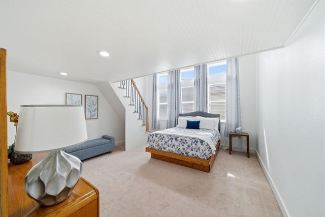 1910 Fletcher Street, Houston, TX 77009