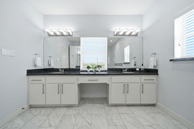 1910 Fletcher Street, Houston, TX 77009