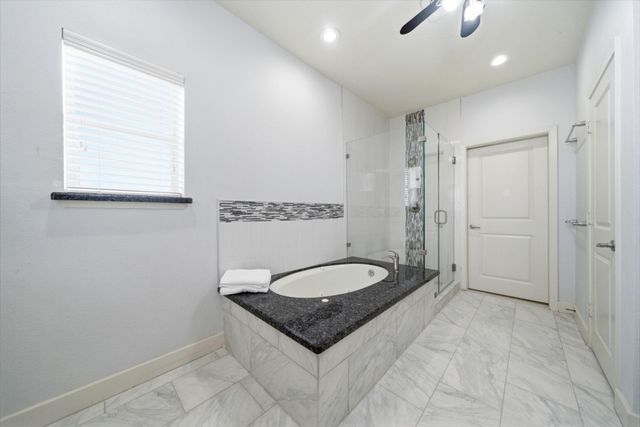 1910 Fletcher Street, Houston, TX 77009