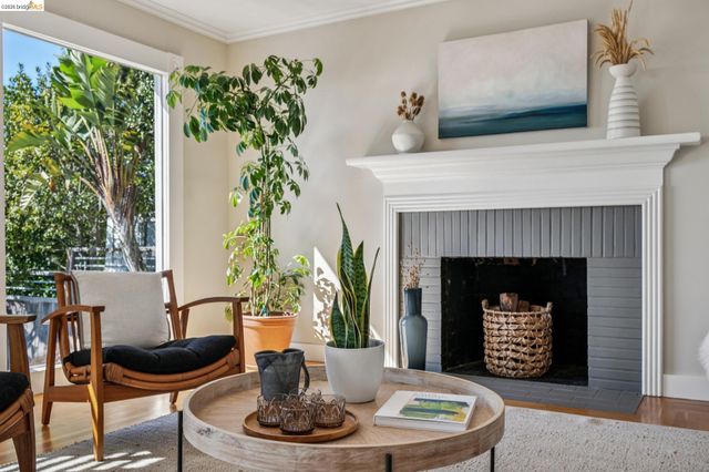 290 Colgate Ave, Kensington, CA 94708