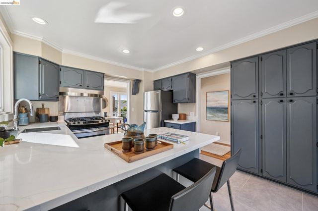 290 Colgate Ave, Kensington, CA 94708