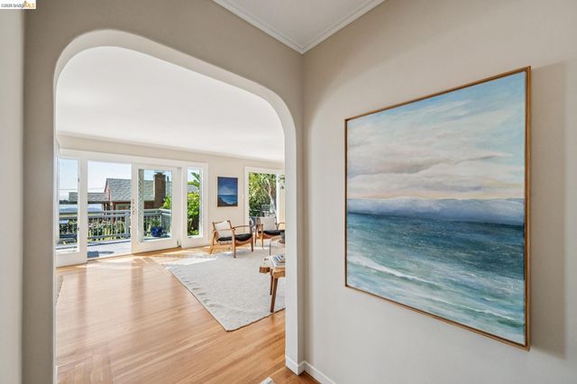 290 Colgate Ave, Kensington, CA 94708