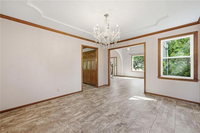 4100 NE SHADY LANE Drive, Gladstone, MO 64119