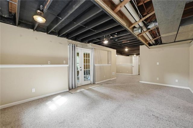 4100 NE SHADY LANE Drive, Gladstone, MO 64119