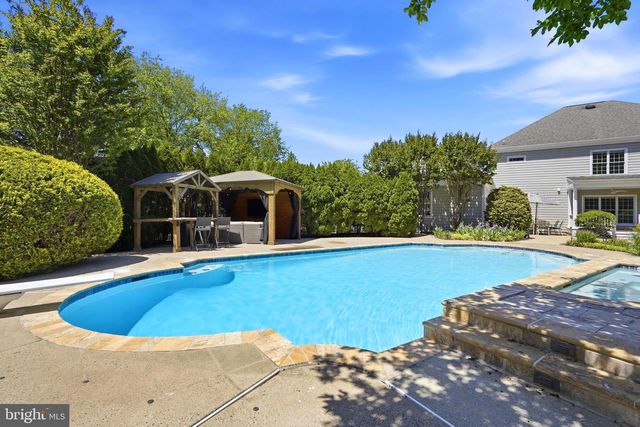 35191 DORNOCH CT, Round Hill, VA 20141