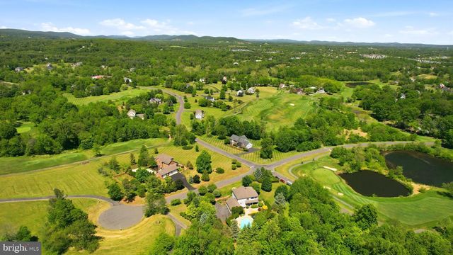 35191 DORNOCH CT, Round Hill, VA 20141