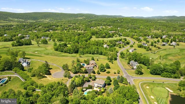 35191 DORNOCH CT, Round Hill, VA 20141