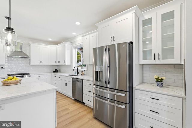 35191 DORNOCH CT, Round Hill, VA 20141