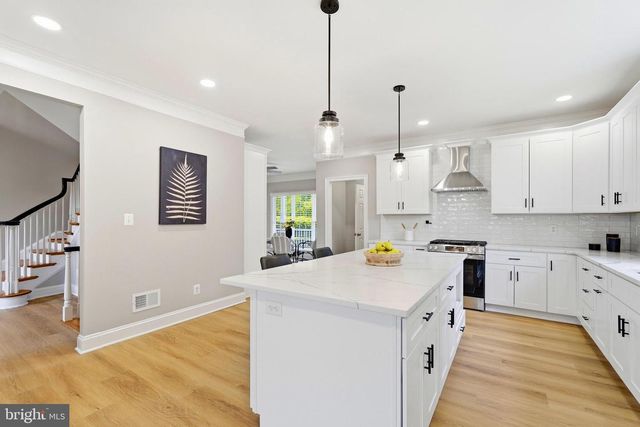 35191 DORNOCH CT, Round Hill, VA 20141