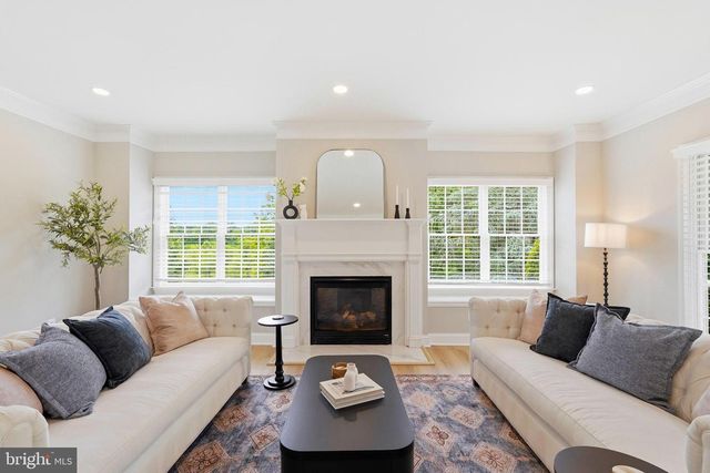 35191 DORNOCH CT, Round Hill, VA 20141