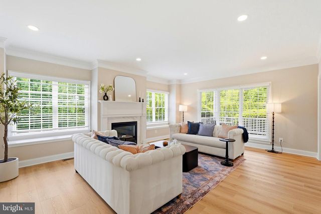 35191 DORNOCH CT, Round Hill, VA 20141