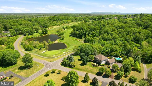 35191 DORNOCH CT, Round Hill, VA 20141