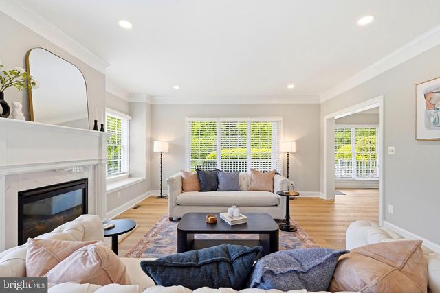 35191 DORNOCH CT, Round Hill, VA 20141