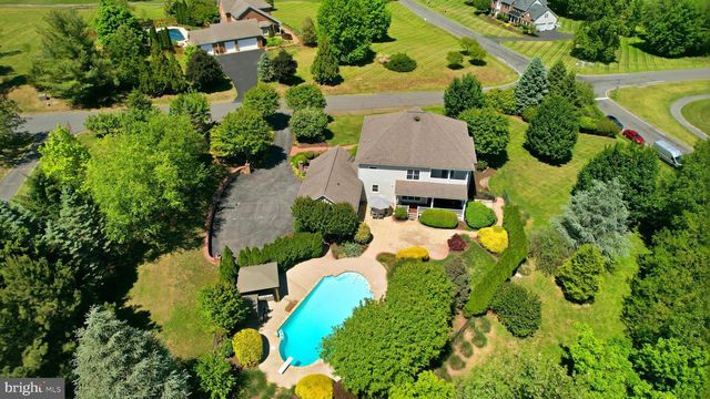 35191 DORNOCH CT, Round Hill, VA 20141