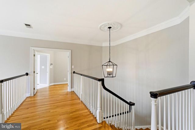 35191 DORNOCH CT, Round Hill, VA 20141