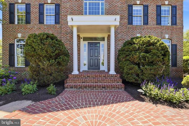 35191 DORNOCH CT, Round Hill, VA 20141