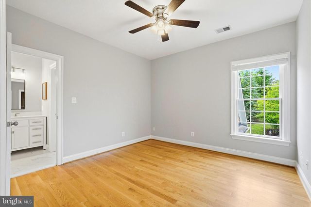 35191 DORNOCH CT, Round Hill, VA 20141