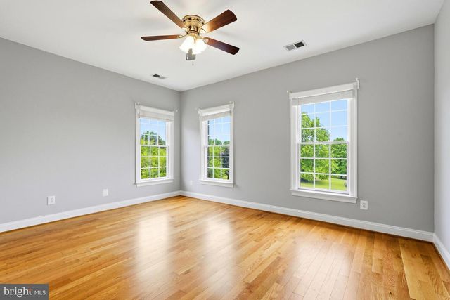 35191 DORNOCH CT, Round Hill, VA 20141