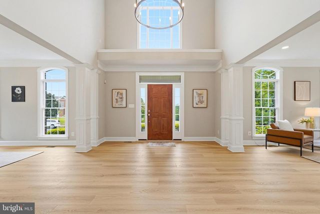 35191 DORNOCH CT, Round Hill, VA 20141