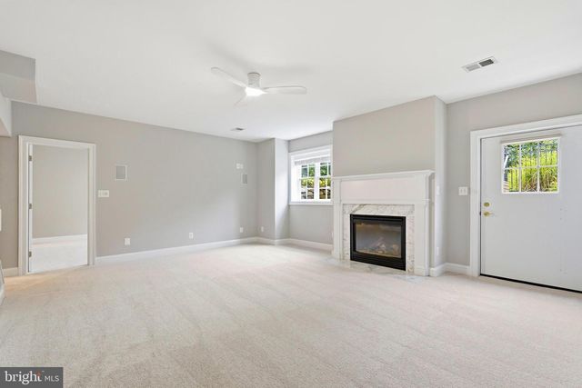 35191 DORNOCH CT, Round Hill, VA 20141