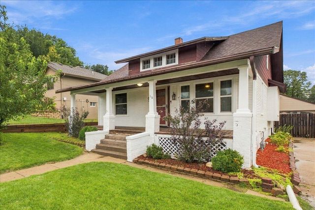 16 IVY Drive, Council Bluffs, IA 51503
