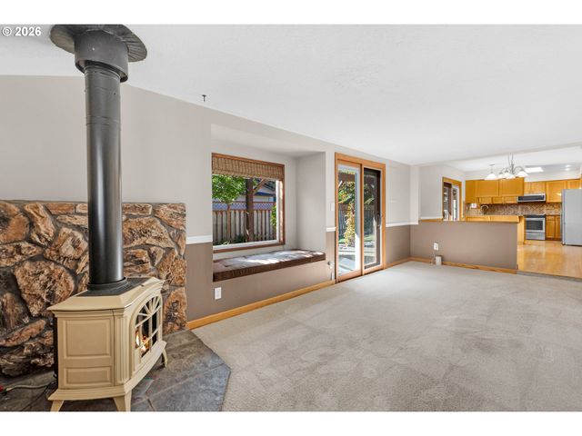 1574 Se BUSH St, Hillsboro, OR 97123