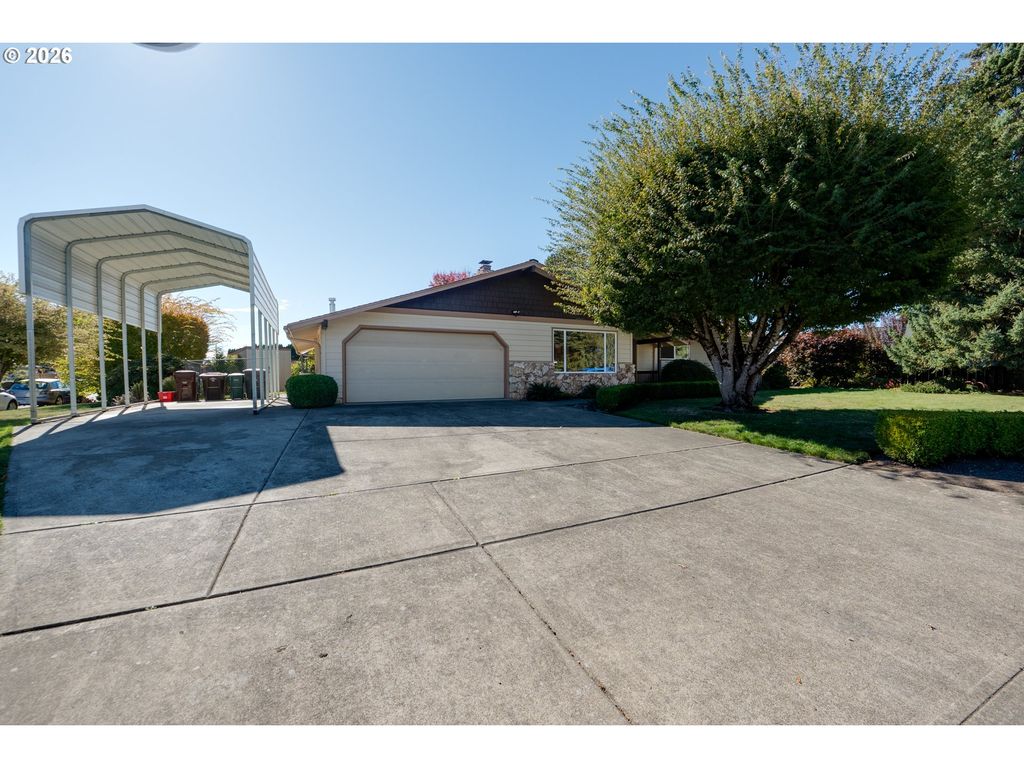 1574 Se BUSH St, Hillsboro, OR 97123